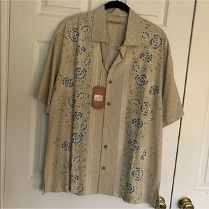 Tommy Bahama Button Down